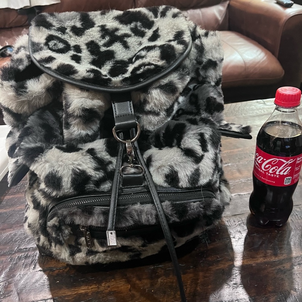 Killstar faux fur snow leopard backpack purse